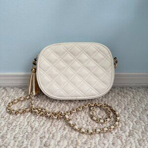 Cream Quilted Crossbody with Gold Chain
